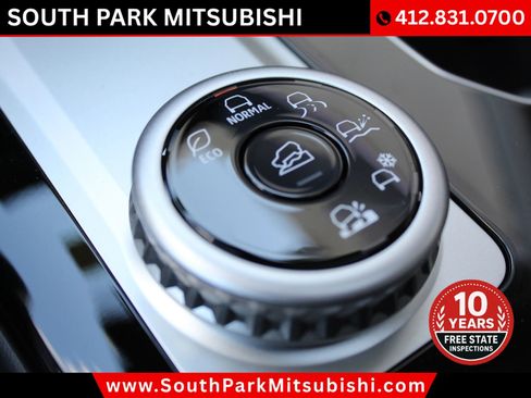 New 2025 Mitsubishi Outlander SEL image 22