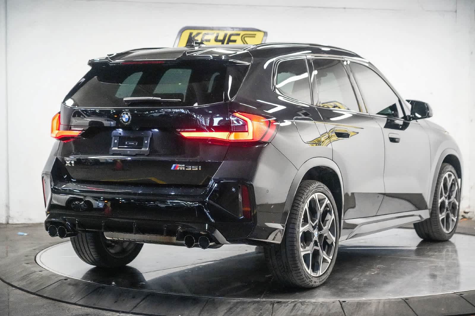 Used 2026 BMW X1 M35i w/ Technology Package AWD/4WD image 4