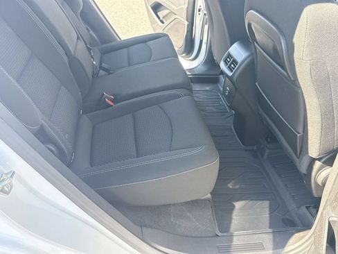 Used 2024 GMC Terrain SLE w/ Driver Convenience Package FWD image 20