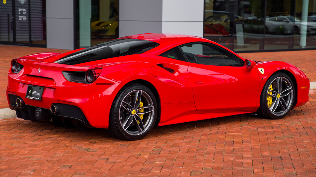 Used 2018 Ferrari 488 GTB RWD image 7