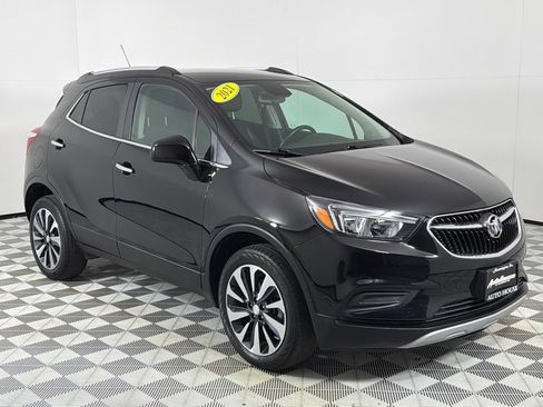 Used 2021 Buick Encore Preferred w/ Safety Package image 3