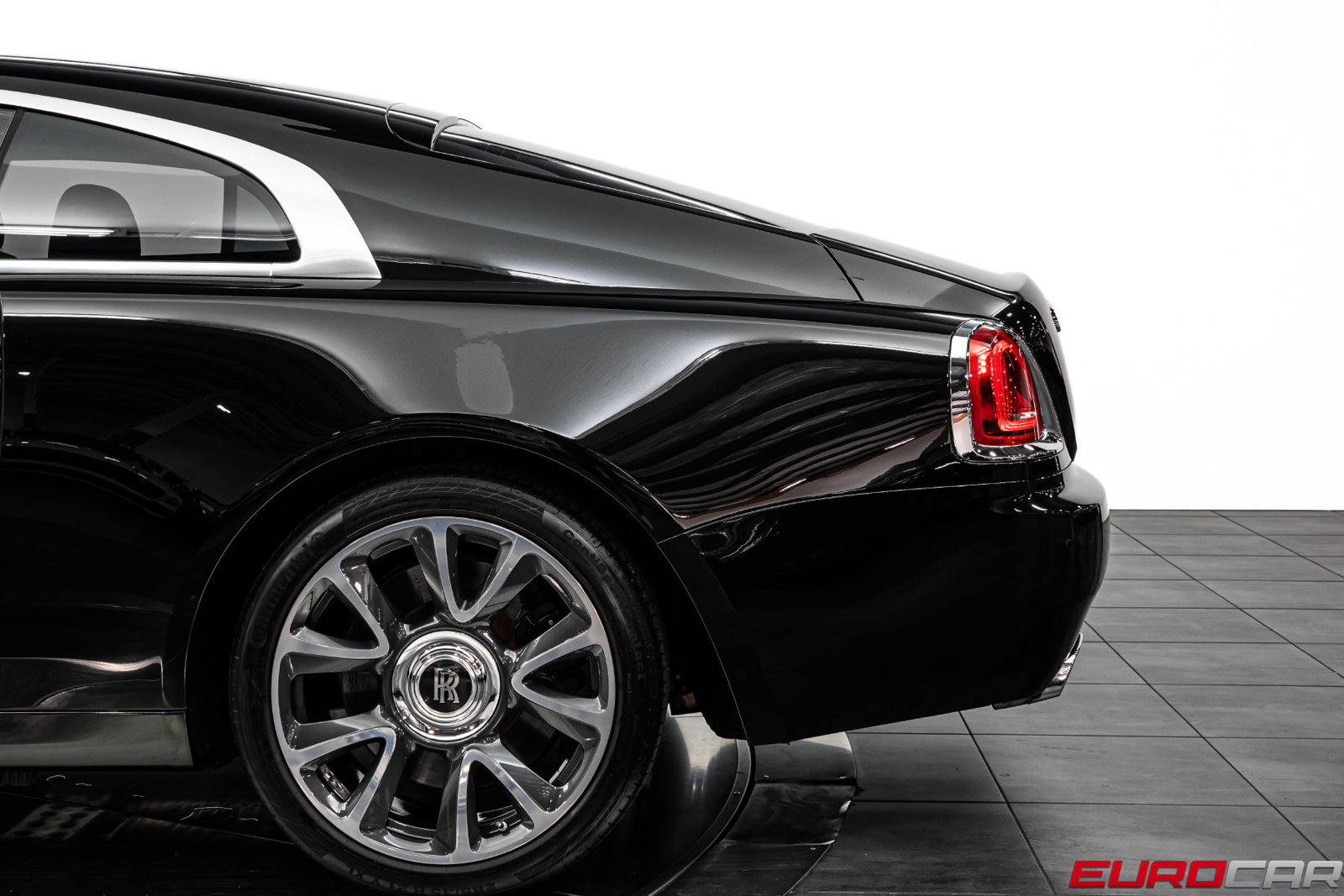Used 2019 Rolls-Royce Wraith RWD image 15
