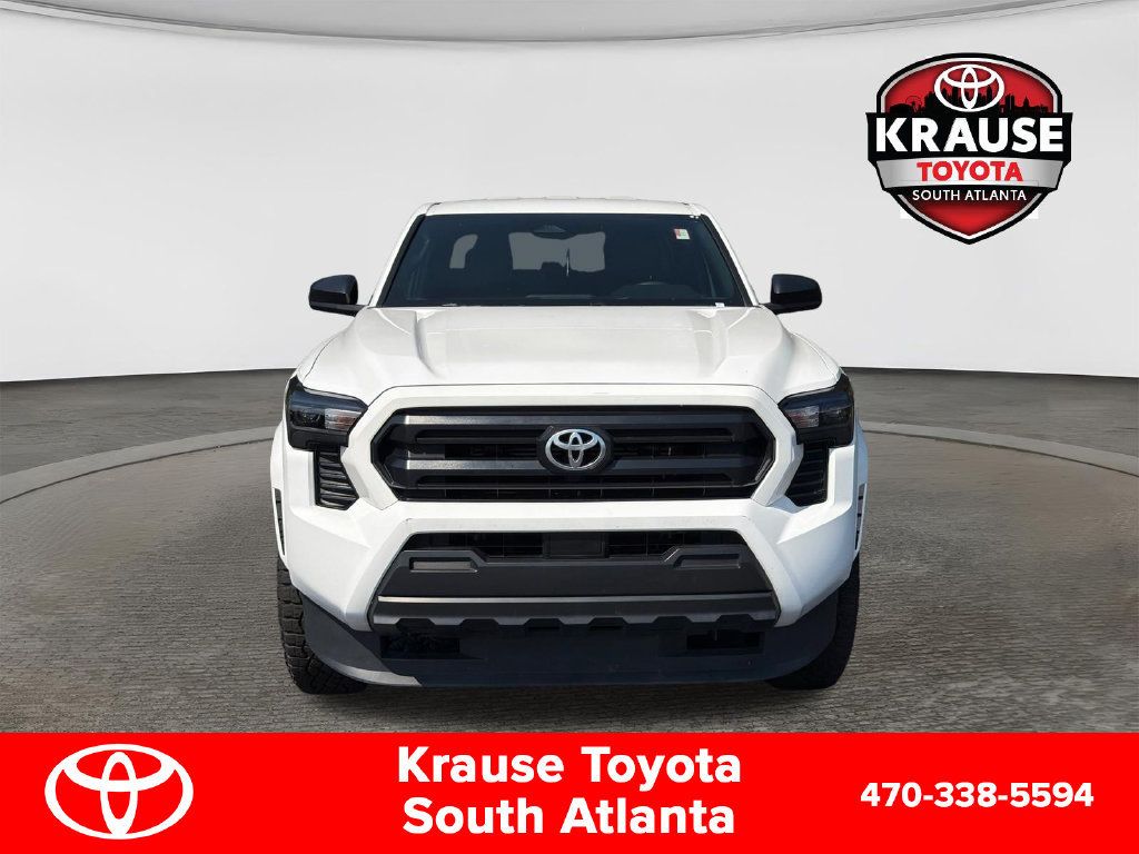 Used 2025 Toyota Tacoma SR AWD/4WD image 2