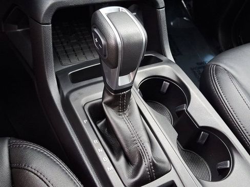 Certified 2025 Ford Ranger Lariat w/ FX4 Off-Road Package image 15