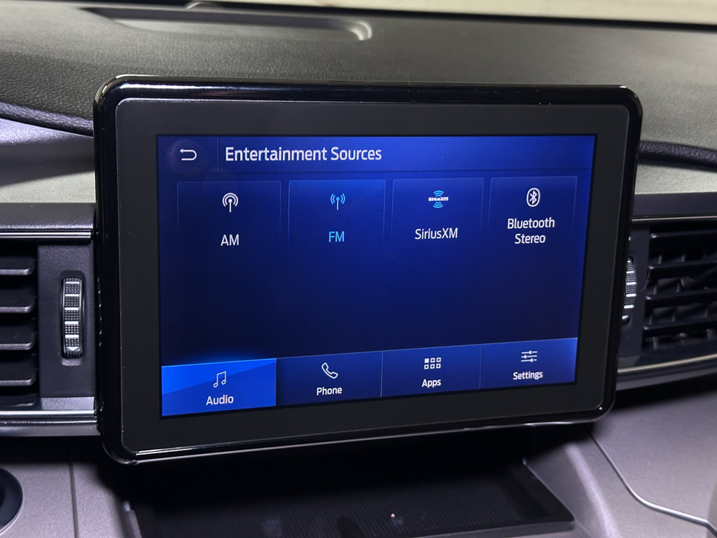 Certified 2022 Ford Explorer XLT w/ Equipment Group 202A AWD/4WD image 50
