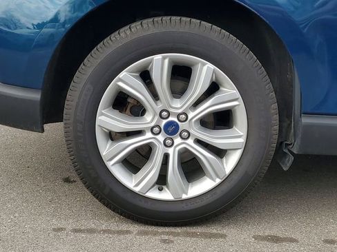 Used 2020 Ford Edge Titanium image 5