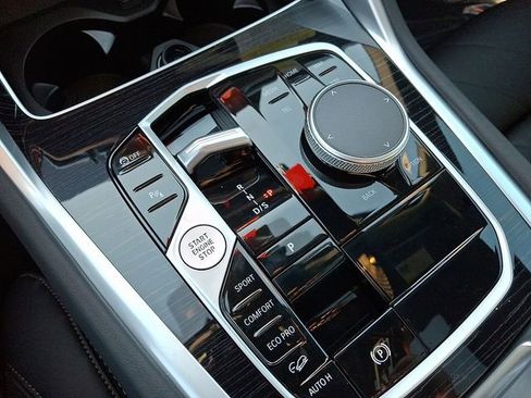 New 2026 BMW X6 xDrive40i w/ Climate Comfort Package image 14