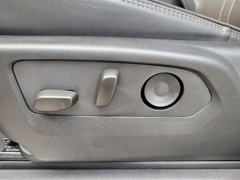 Used 2024 Chevrolet Silverado 2500 High Country image 19