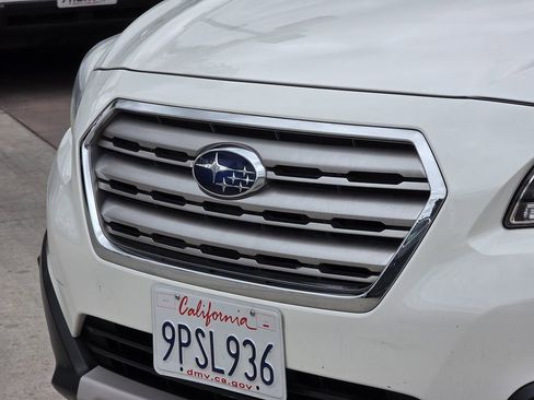 Used 2017 Subaru Outback 2.5i Limited AWD/4WD image 7