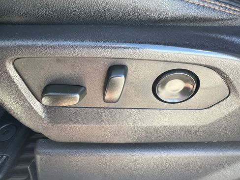 Used 2024 GMC Sierra 2500 AT4 w/ AT4 Premium Plus Package image 32