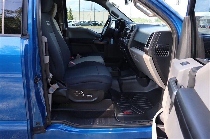 Used 2018 Ford F150 XLT w/ Equipment Group 302A Luxury AWD/4WD image 19