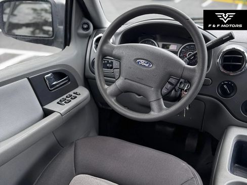 Used 2006 Ford Expedition XLT AWD/4WD image 9