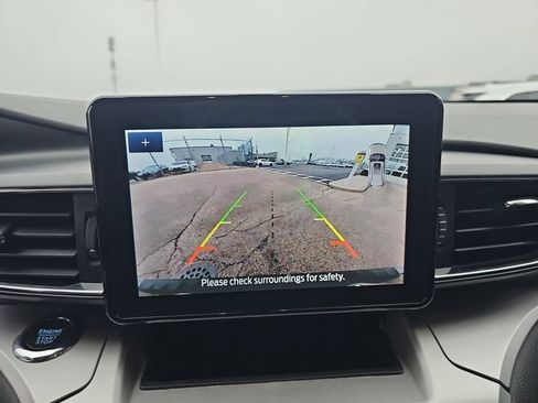 Used 2022 Ford Explorer XLT w/ Equipment Group 202A image 24