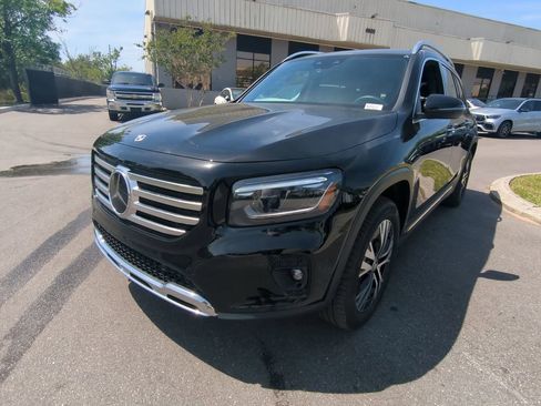 Used 2024 Mercedes-Benz GLB 250 4MATIC image 21