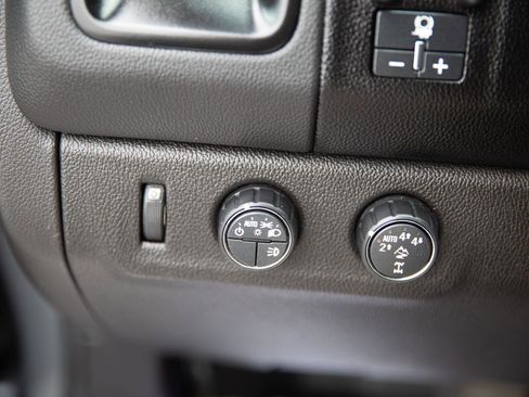 Used 2020 Chevrolet Colorado ZR2 image 19