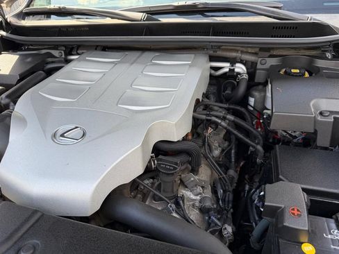 Used 2018 Lexus GX 460 Premium w/ Premium Package AWD/4WD image 3