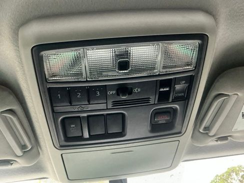 Used 2016 Toyota 4Runner Limited image 41