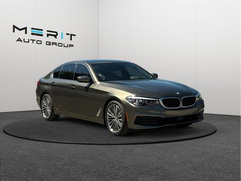 Used 2019 BMW 530i RWD image 1