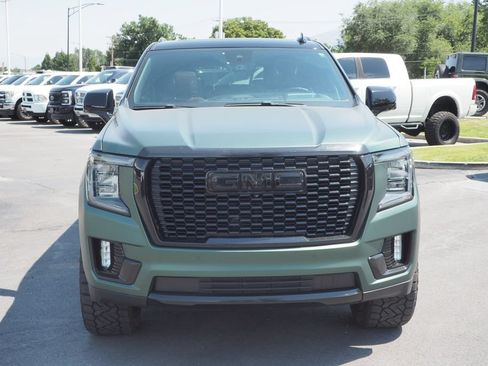 Used 2024 GMC Yukon XL Denali Ultimate AWD/4WD image 2