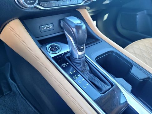 Used 2020 Nissan Sentra SV w/ SV Premium Package FWD image 25