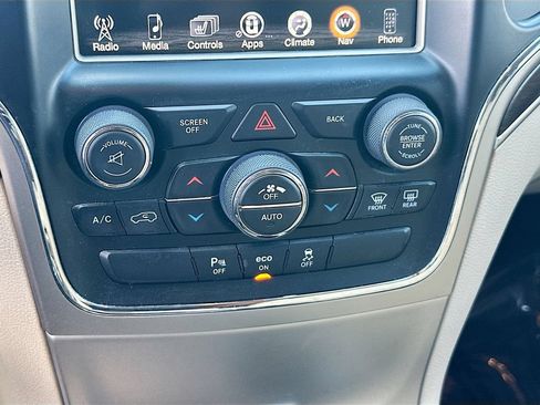 Used 2014 Jeep Grand Cherokee Limited AWD/4WD image 16