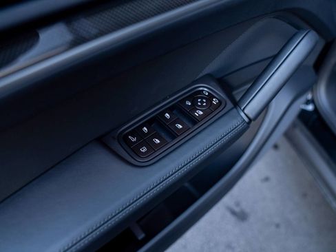 New 2026 Porsche Cayenne S image 25