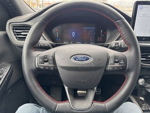 Used 2024 Ford Escape ST-Line w/ Tech Pack #1 AWD/4WD image 11