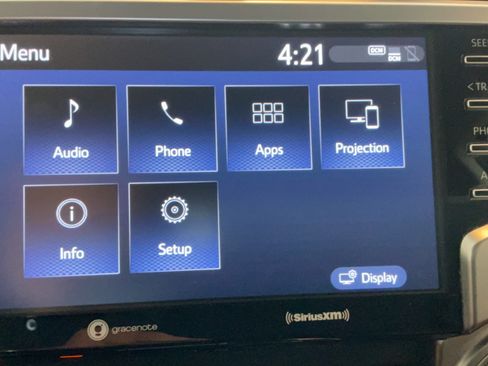 Used 2020 Toyota 4Runner SR5 AWD/4WD image 11