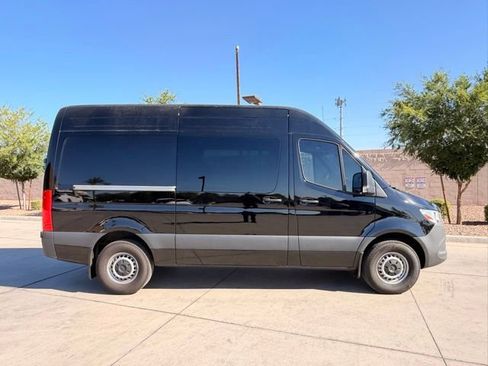 Used 2025 Mercedes-Benz Sprinter 2500 image 43