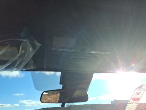 New 2026 Nissan Frontier SV image 25