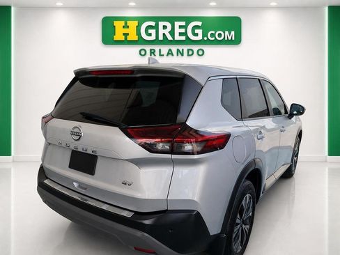 Used 2022 Nissan Rogue SV FWD image 6