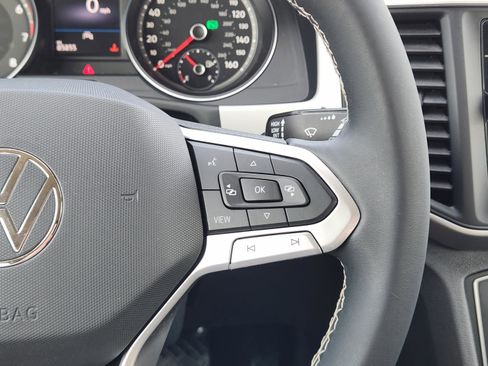 Used 2021 Volkswagen Atlas SE image 37