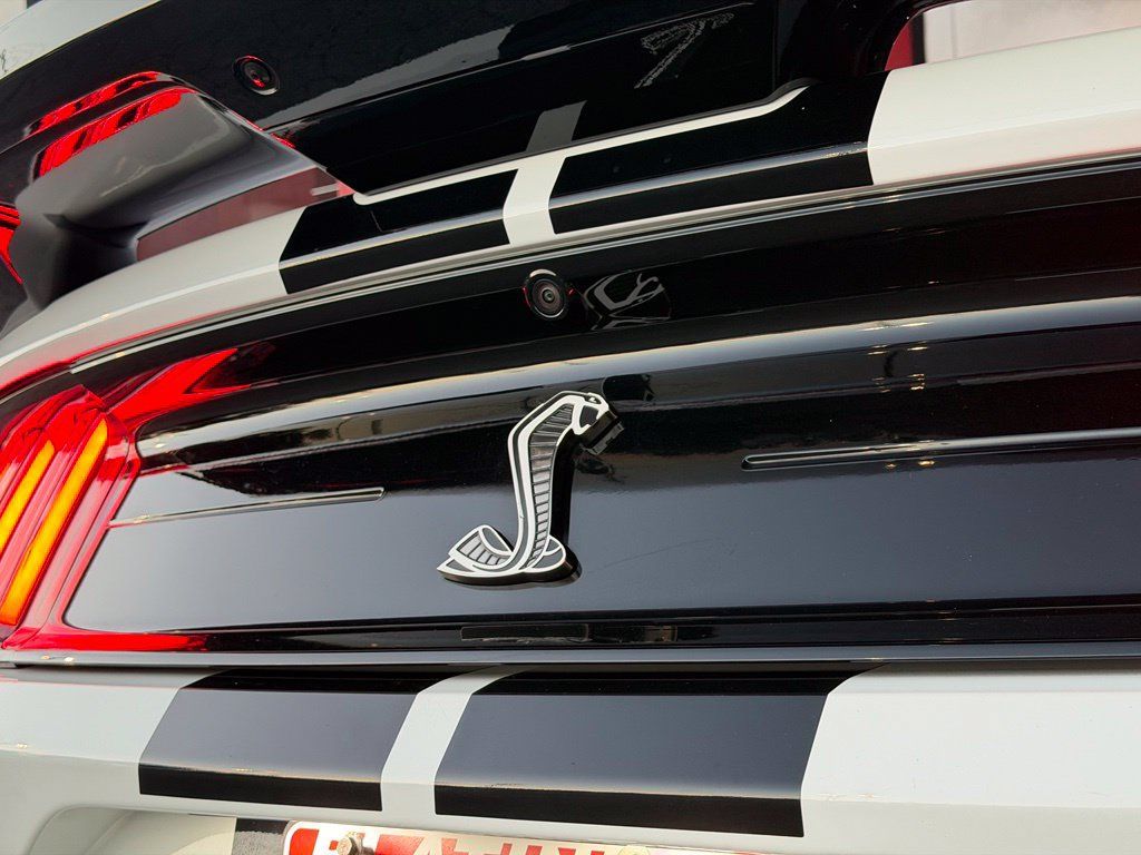Used 2021 Ford Mustang Shelby GT500 w/ Technology Package RWD image 15