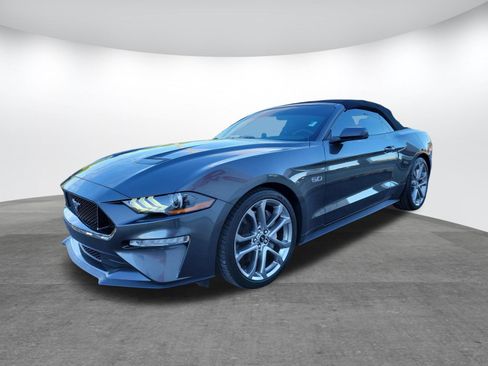 Used 2019 Ford Mustang GT Premium RWD image 3