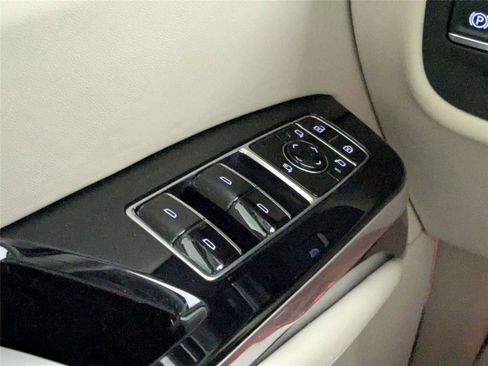 Used 2025 Cadillac Escalade Sport Platinum w/ LPO, Floor Liner Package AWD/4WD image 17