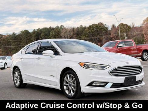 Used 2017 Ford Fusion SE w/ Equipment Group 602A image 5