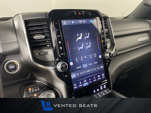 Used 2024 RAM 1500 Laramie AWD/4WD image 7