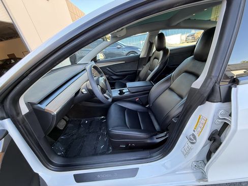 Used 2021 Tesla Model 3 Standard Range Plus image 20