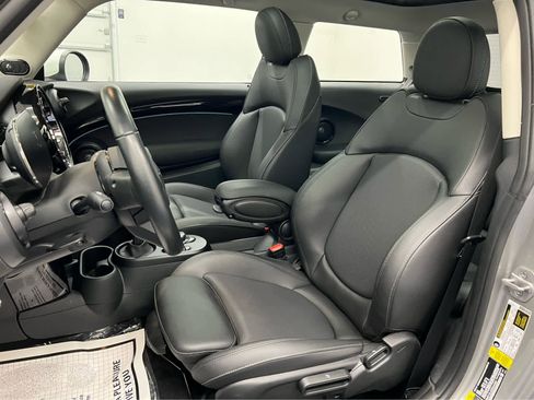 Used 2024 MINI Cooper SE image 5