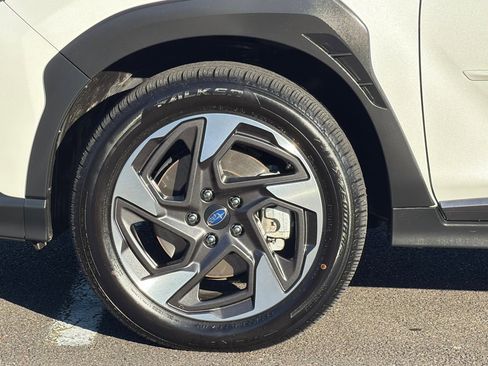 Used 2025 Subaru Crosstrek 2.5i Limited w/ Crosstrek Mirror Package image 25