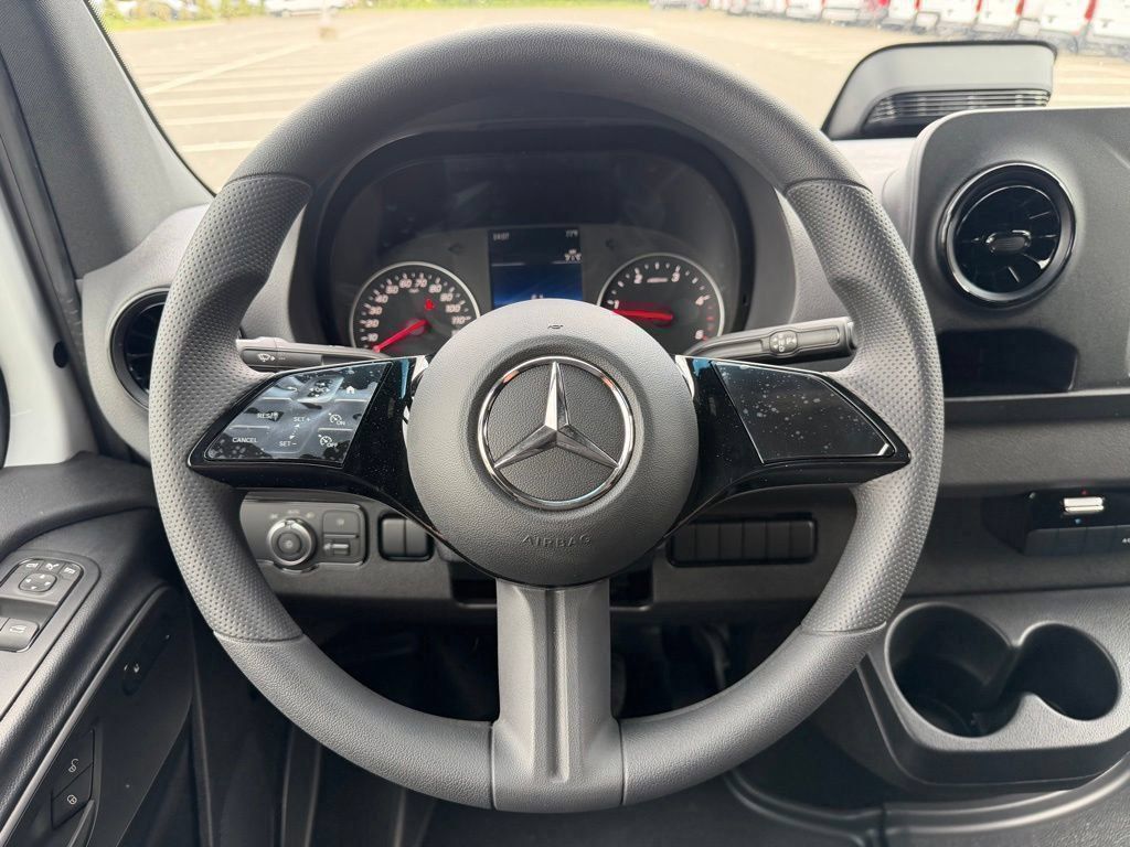 New 2026 Mercedes-Benz Sprinter 2500 image 15