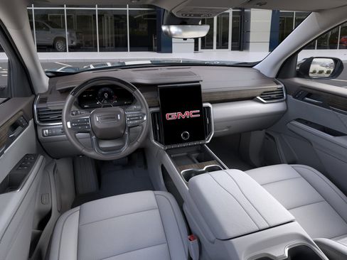 New 2026 GMC Acadia Denali w/ Super Cruise Package FWD image 39