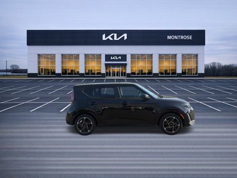 Used 2023 Kia Soul EX FWD image 4