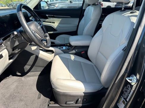 Used 2023 Kia Telluride S w/ S Sunroof Package AWD/4WD image 19