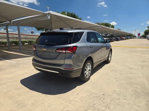 Used 2024 Chevrolet Equinox LT AWD/4WD image 3