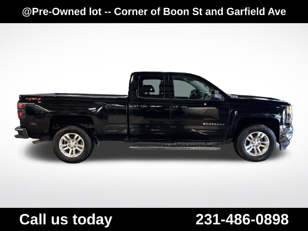 Used 2018 Chevrolet Silverado 1500 LT w/ All Star Edition AWD/4WD image 6