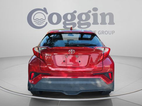 Used 2020 Toyota C-HR LE FWD image 6