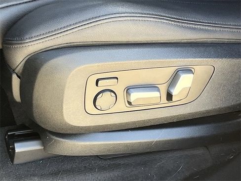 Used 2020 BMW X5 sDrive40i w/ Premium Package image 31
