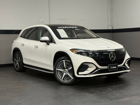 Used 2023 Mercedes-Benz EQS 450+ SUV image 2