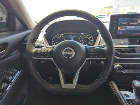 Certified 2023 Nissan Altima 2.5 SR FWD image 25